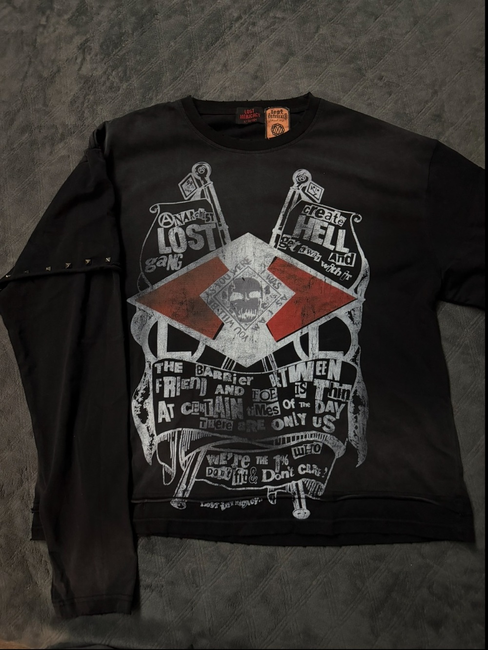Lost Intricacy Tee with Longsleeve thermal